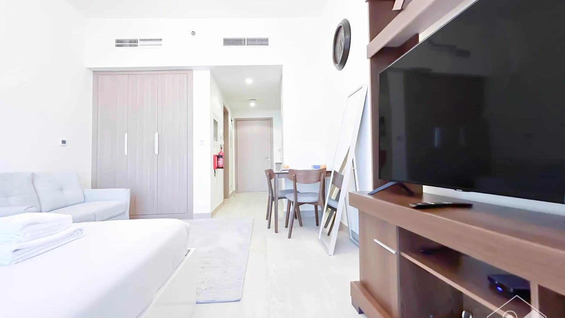 Azizi Riviera Elegant Studio With Great Amenities Dubaï 0*,  Émirats arabes unis